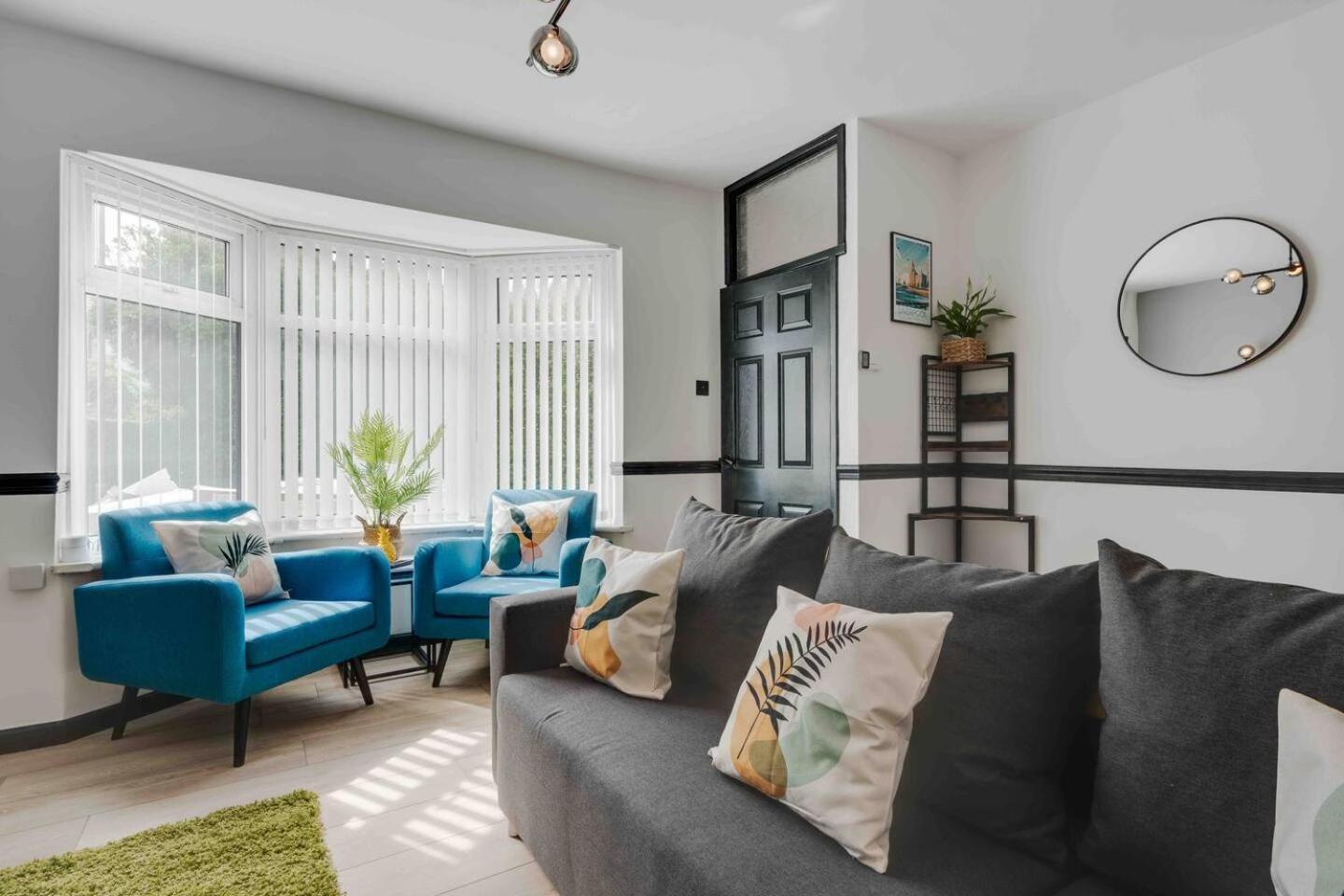 3-Bed Scouse House Near Anfield & Goodison Βίλα Λίβερπουλ Εξωτερικό φωτογραφία
